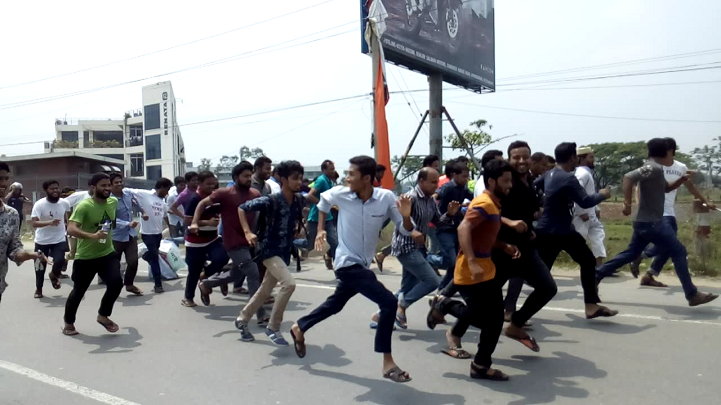 কোটা-সংস্কার-রেলপথ-অবরোধ-Railroad blockade demanding quota reforms in Mymensingh